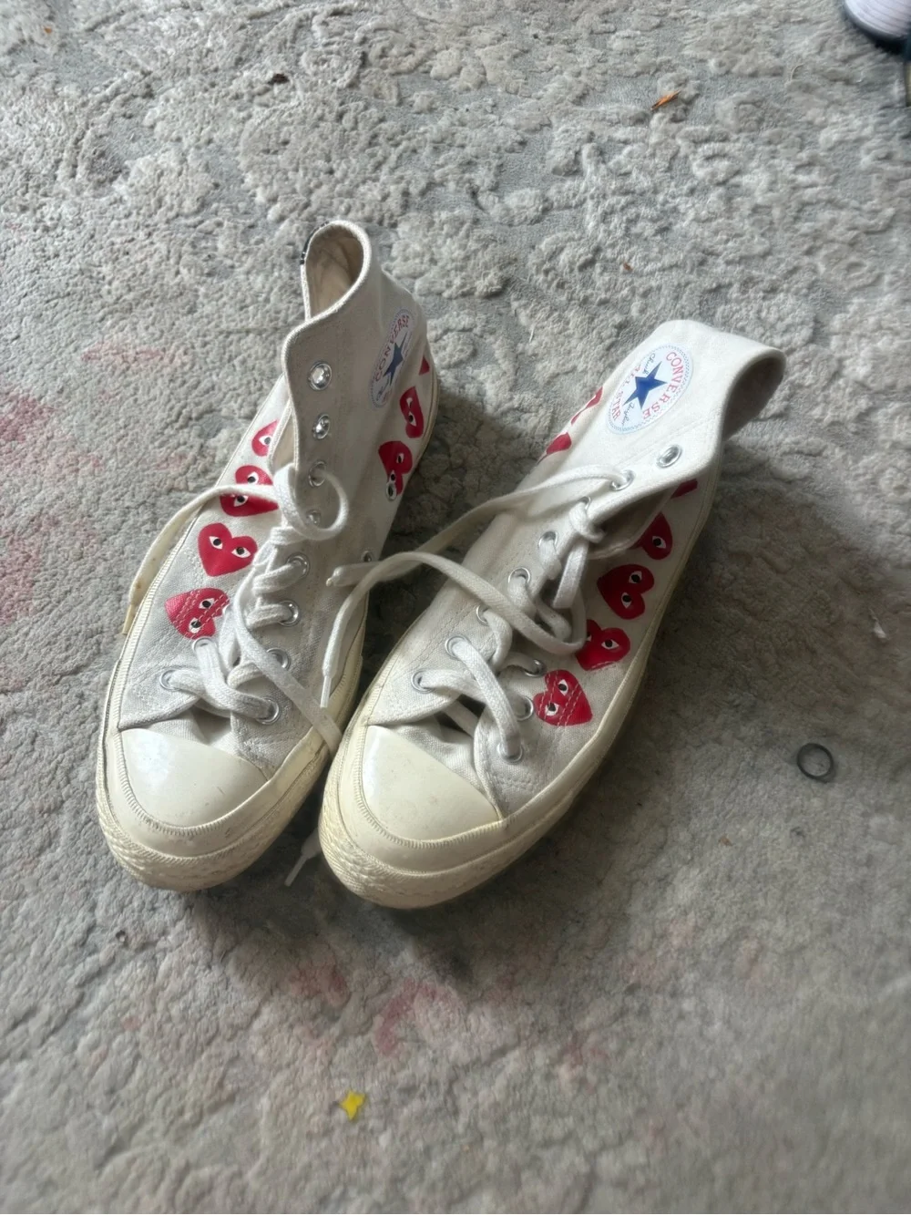 Converse Kids Cream High-Top Sneakers with Red Heart Motif